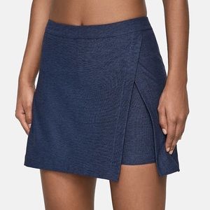OUTDOOR VOICES navy Court Skort 4.5” size small